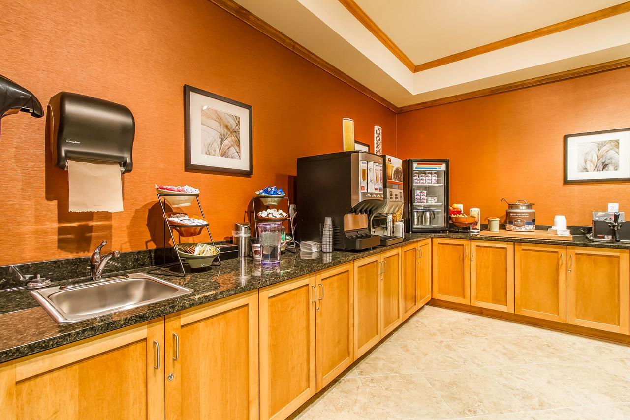Mainstay Suites Stanley Exteriér fotografie