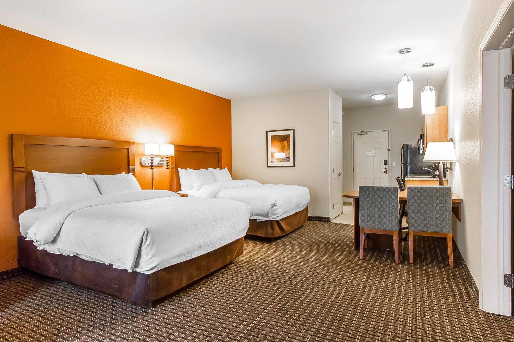 Mainstay Suites Stanley Exteriér fotografie