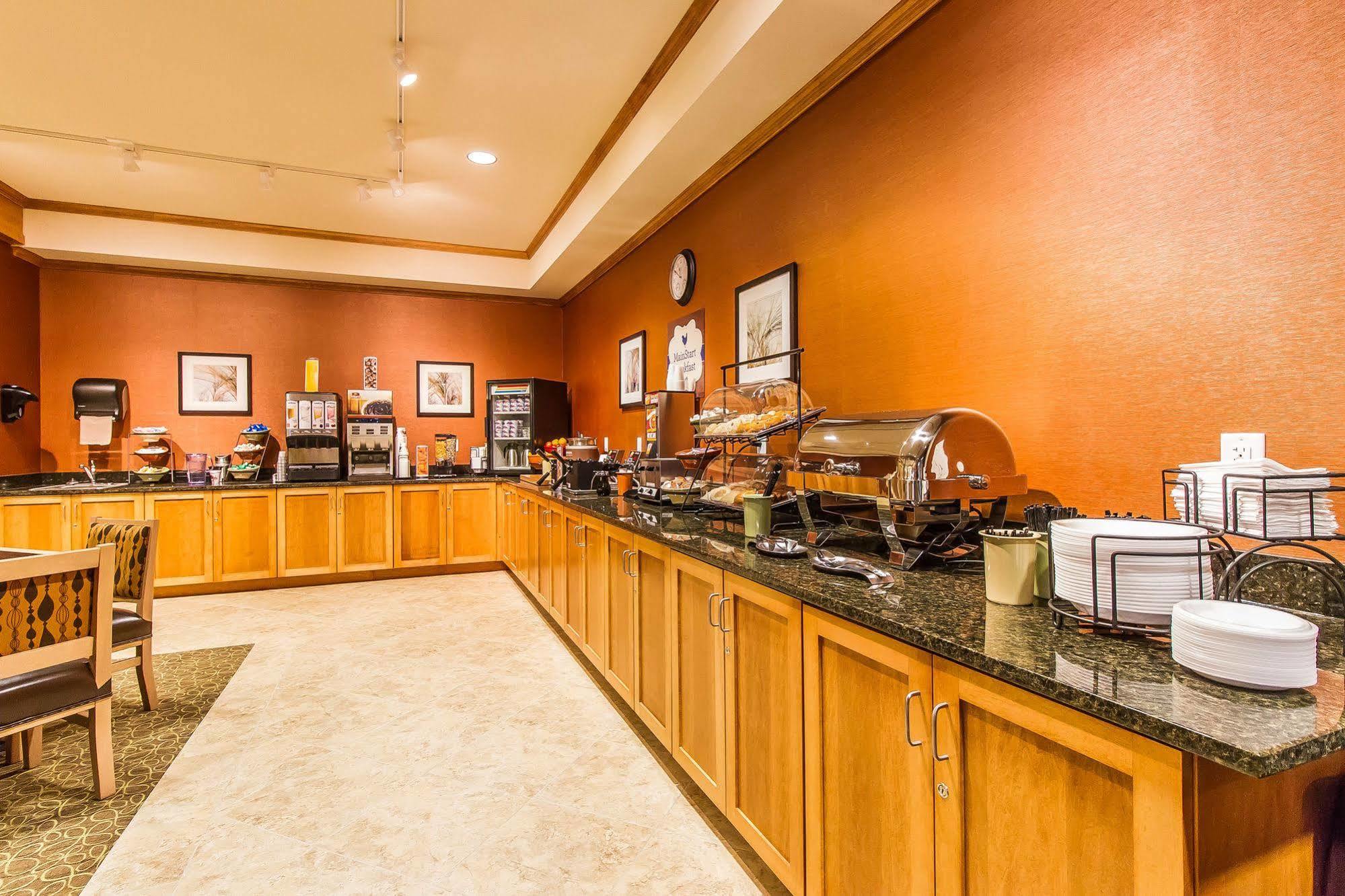 Mainstay Suites Stanley Exteriér fotografie