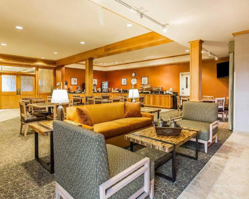 Mainstay Suites Stanley Exteriér fotografie