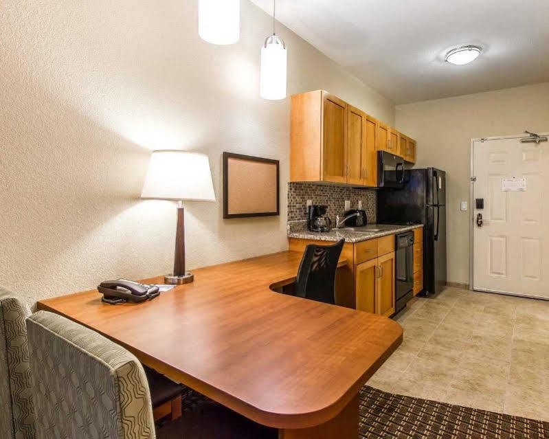 Mainstay Suites Stanley Exteriér fotografie